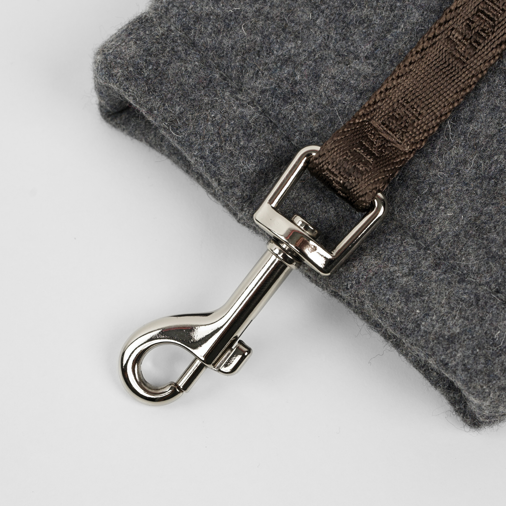 Pochette à friandises Elma avec distributeur de sacs à déjection | Stone