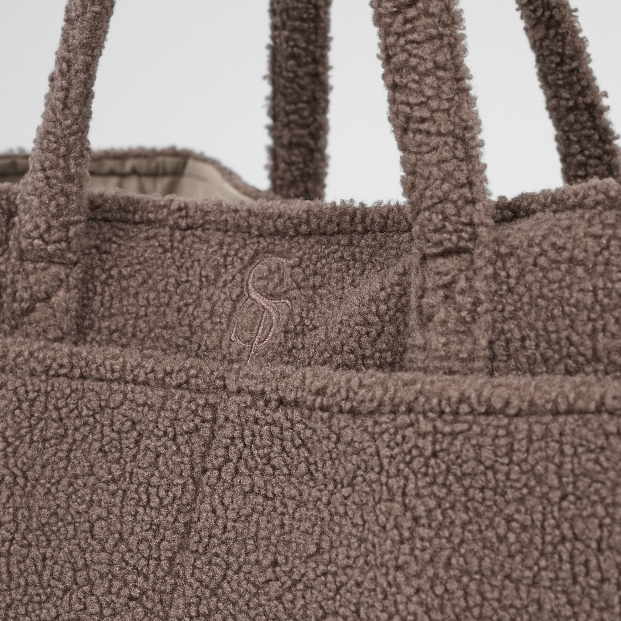 Clara Carrier Bag | Limited Edition