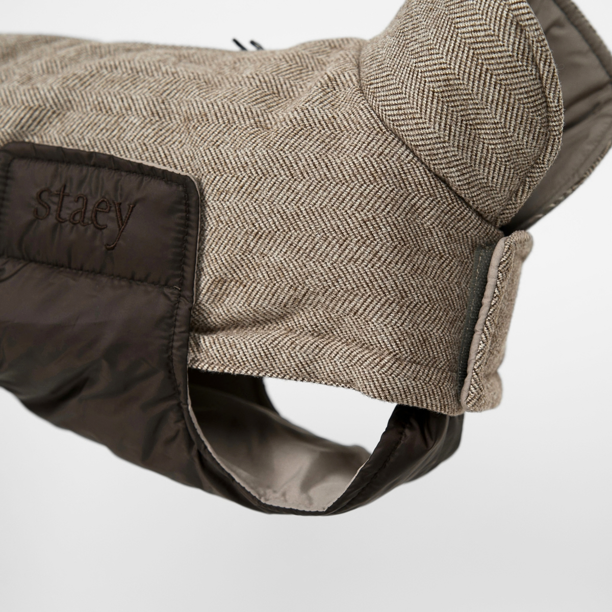 Nora Hondenjas | Herringbone Mocca