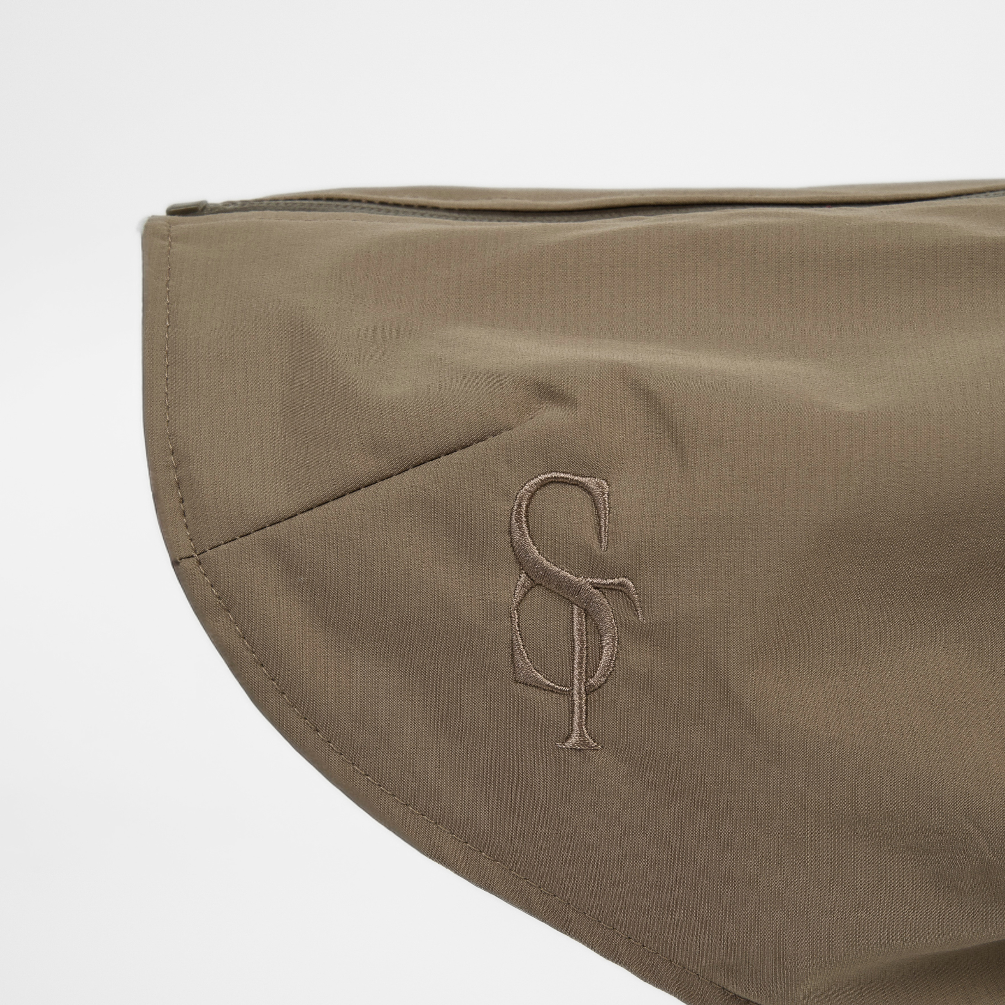 Manteau imperméable pour chien Norma avec harnais | Taupe