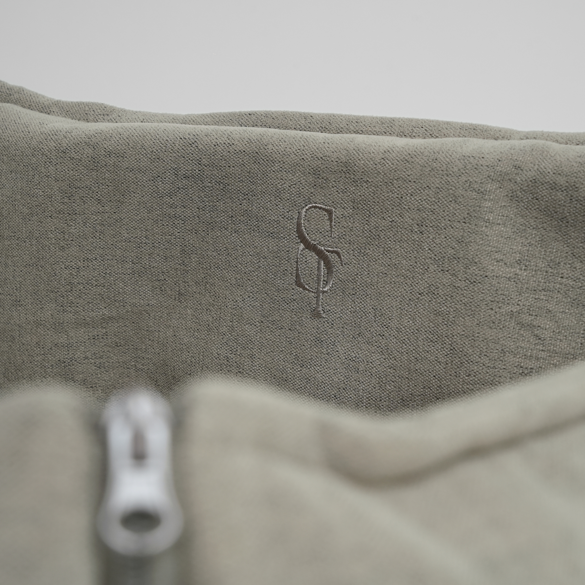 Fenja 2-in-1 Autostoel voor Honden | Dune